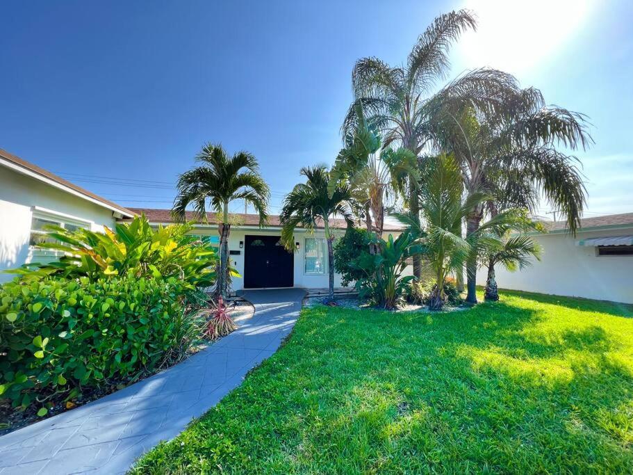 Luxurious & Modern Open Floor Plan Heated Pool Villa Hollywood Luaran gambar