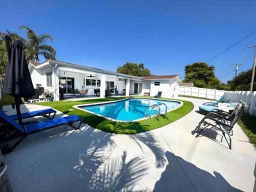 Luxurious & Modern Open Floor Plan Heated Pool Villa Hollywood Luaran gambar