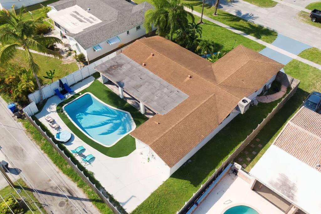 Luxurious & Modern Open Floor Plan Heated Pool Villa Hollywood Luaran gambar